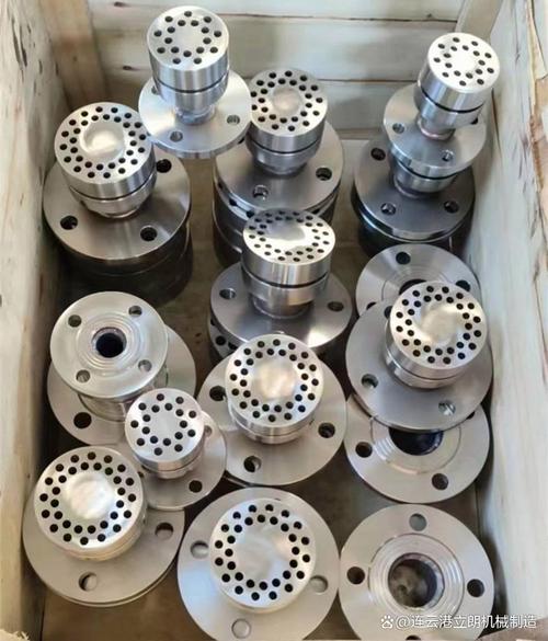 水箱加热蒸汽消声器与散热器厂家直供 一站解决工业加热与降噪难题